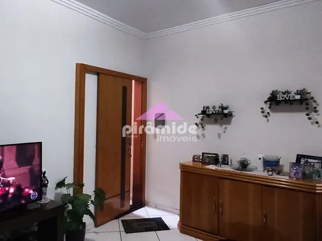 Casa com 125m² 2 quartos e 1 banheiro, à venda, no bairro Jardim Pararangaba em São José dos Campos