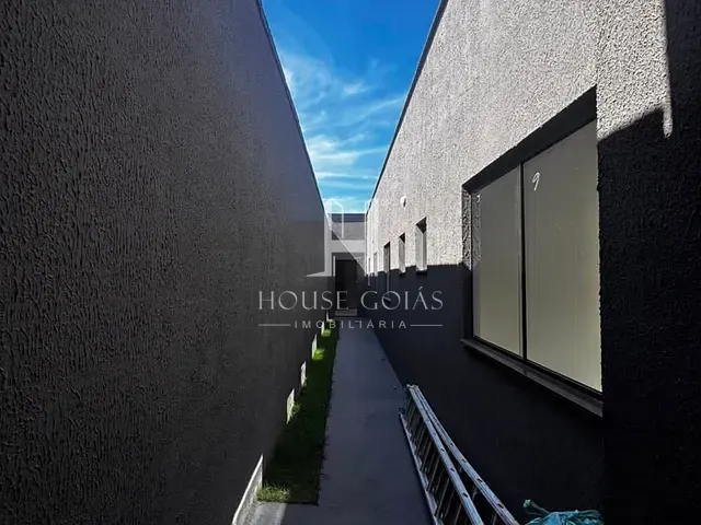 Casa com 180m² 3 quartos e 2 banheiros, à venda, no bairro Residencial Solar Garden II em Aparecida de Goiânia