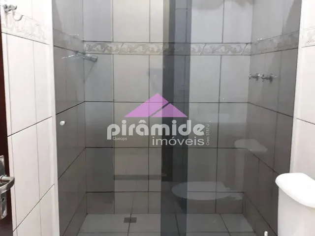 Casa com 174m² 2 quartos e 3 banheiros, à venda, no bairro Parque Residencial Santo André em Caçapava