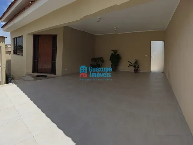 Casa com 340m² 3 quartos e 2 banheiros, à venda, no bairro Agenor de Lima em Guaxupé