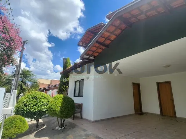 Casa com 207m² 3 quartos e 3 banheiros, à venda, no bairro Lenheiro em Valinhos