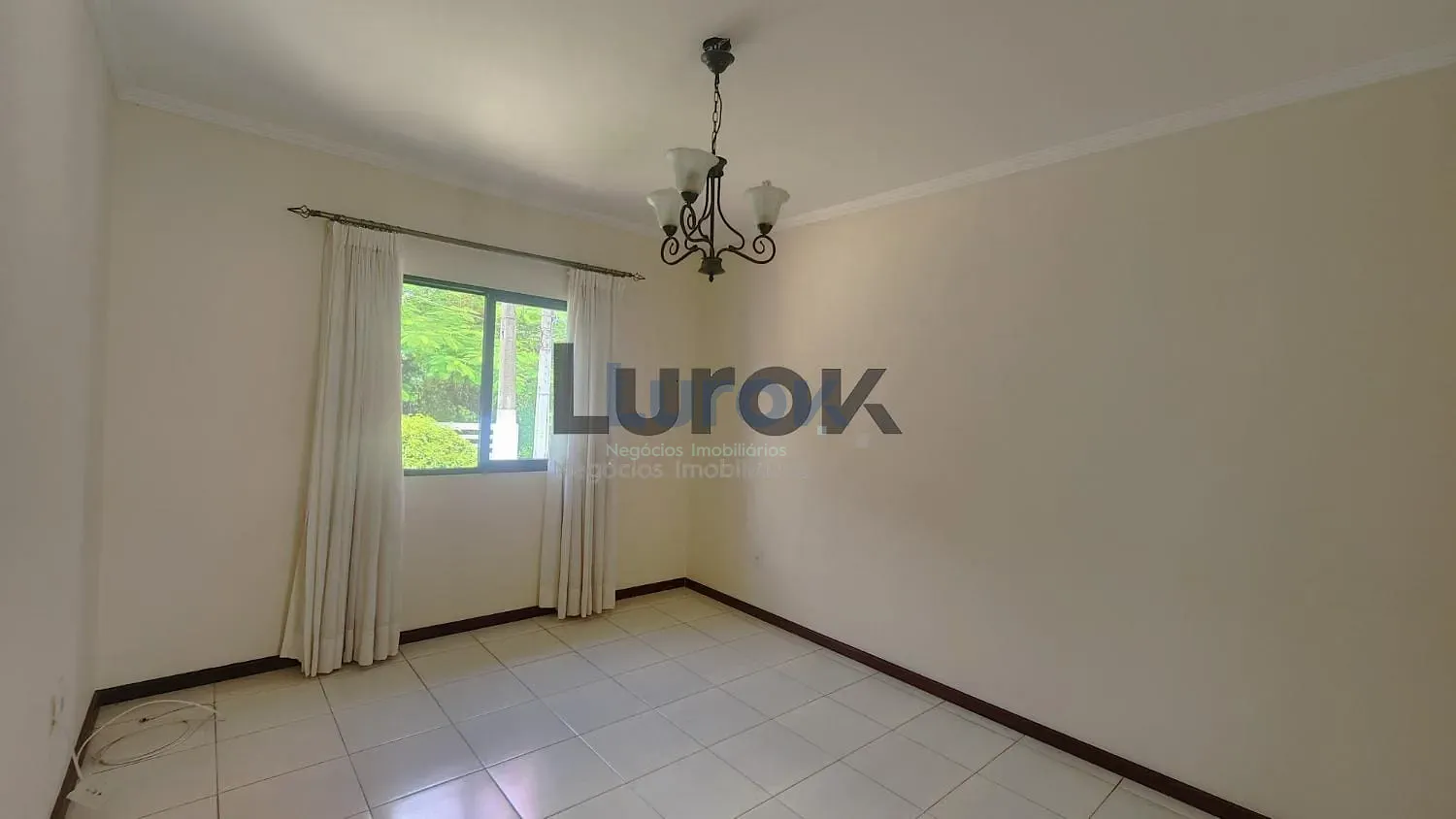 Casa, 3 quartos, 182 m² - Foto 2