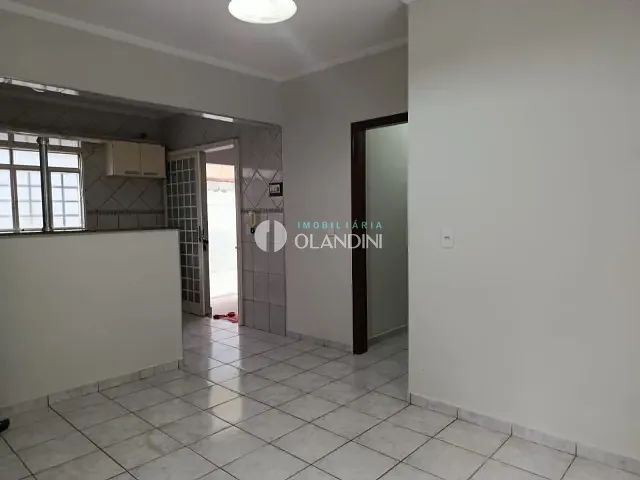 Casa com 300m² 3 quartos e 2 banheiros, à venda, no bairro Egydio Tagliari em Artur Nogueira