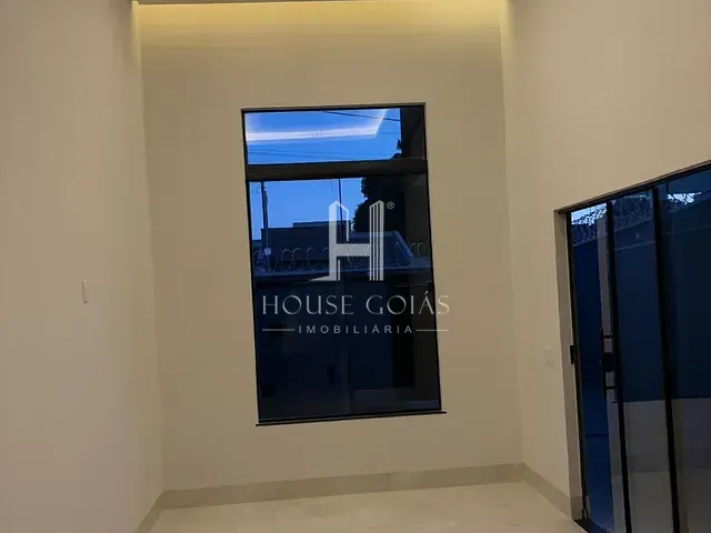 Casa com 10m² 3 quartos e 2 banheiros, à venda, no bairro Setor dos Bandeirantes em Aparecida de Goiânia