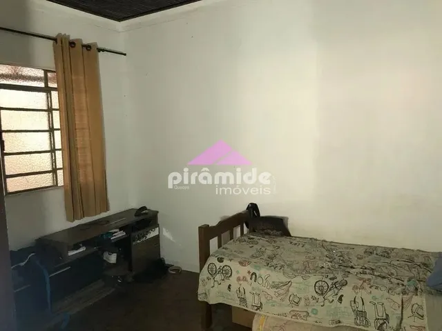 Casa com 312m² 3 quartos e 1 banheiro, à venda, no bairro Vila São Benedito em São José Dos Campos