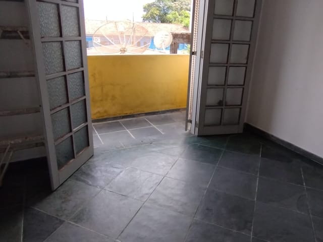Casa 2 quartos e 2 banheiros, para alugar, no bairro Indaiá em Bertioga