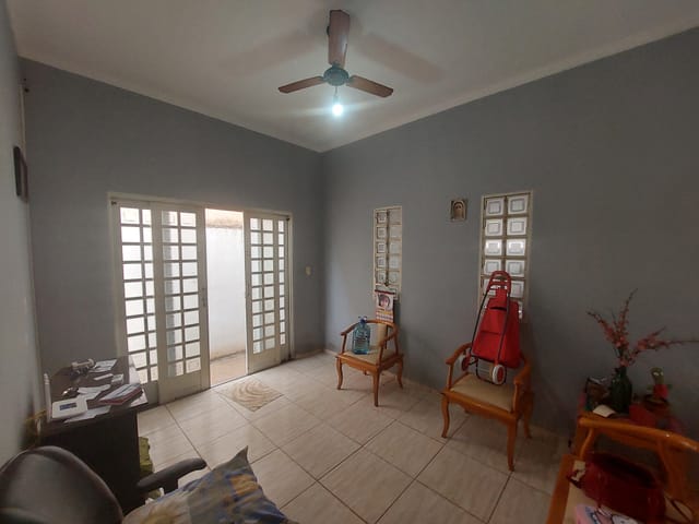 Casa com 125m² 2 quartos e 1 banheiro, à venda, no bairro Residencial Modelo em Birigüi