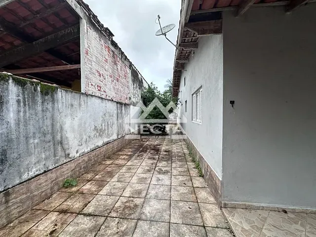Casa com 360m² 3 quartos e 2 banheiros, à venda, no bairro Cidade Jardim em Caraguatatuba