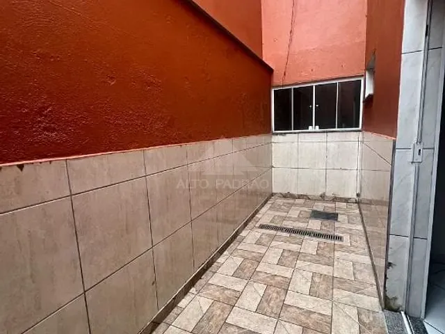 Casa com 225m² 3 quartos e 2 banheiros, à venda, no bairro Vila Bocaina em Mauá