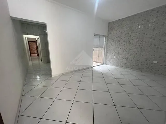 Casa com 225m² 3 quartos e 2 banheiros, à venda, no bairro Vila Bocaina em Mauá