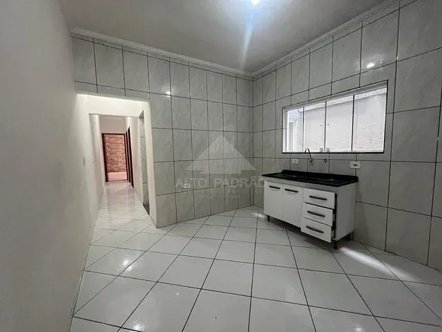 Casa com 225m² 3 quartos e 2 banheiros, à venda, no bairro Vila Bocaina em Mauá