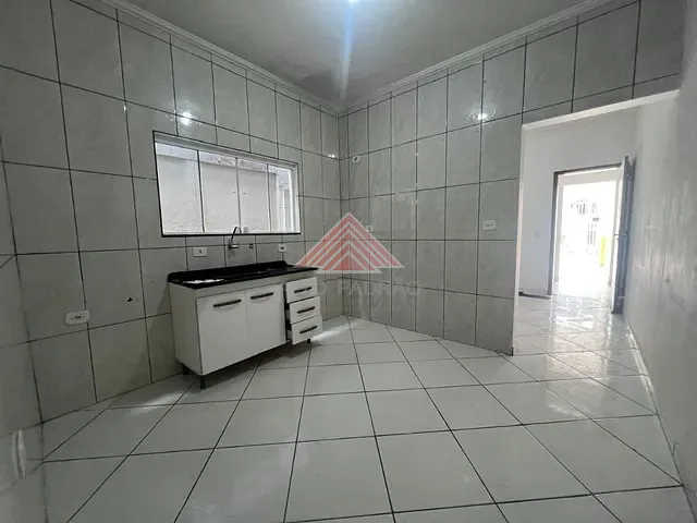 Casa com 225m² 3 quartos e 2 banheiros, à venda, no bairro Vila Bocaina em Mauá