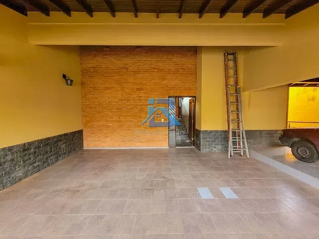 Casa com 250m² 3 quartos e 2 banheiros, à venda, no bairro Vila Brasileira em Itatiba