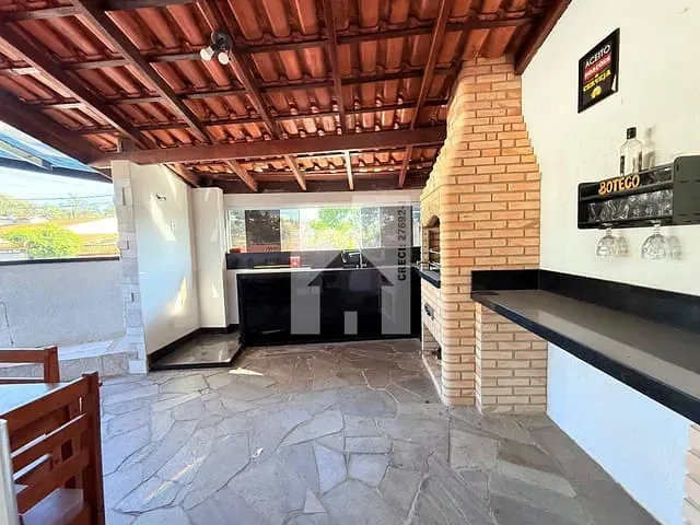 Casa com 210m² 3 quartos e 2 banheiros, à venda, no bairro Jardim Tarumã em Jundiaí