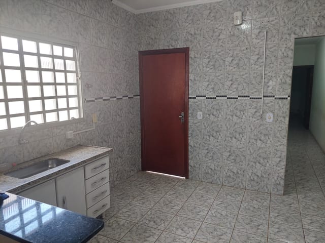 Casa com 125m² 2 quartos e 1 banheiro, à venda, no bairro Residencial Art Ville em Birigüi