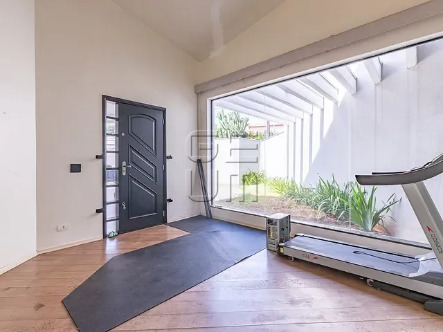 Casa com 388m² 4 quartos e 3 banheiros, à venda, no bairro Itamarati em Londrina