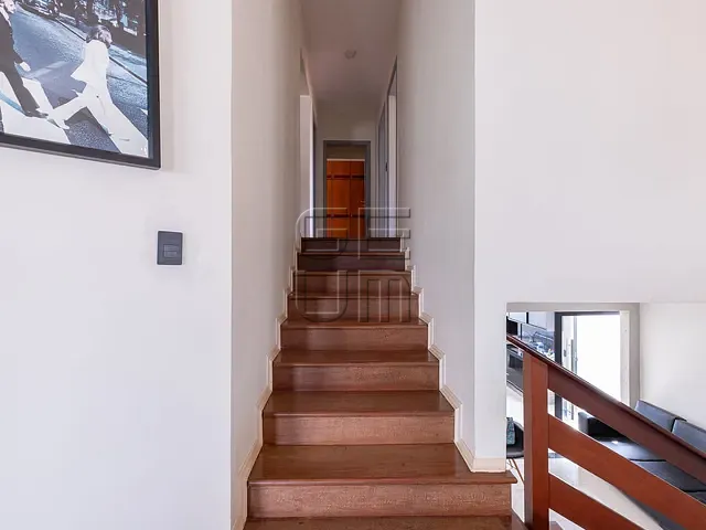 Casa com 388m² 4 quartos e 3 banheiros, à venda, no bairro Itamarati em Londrina