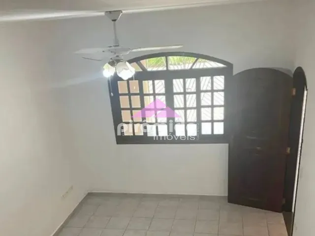 Casa com 125m² 3 quartos e 1 banheiro, à venda, no bairro Jardim das Indústrias em São José Dos Campos