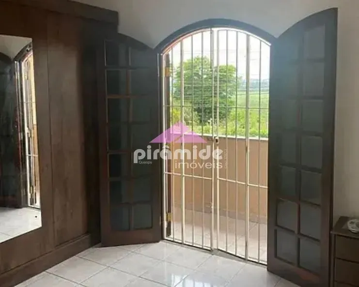 Casa, 3 quartos, 81 m² - Foto 2