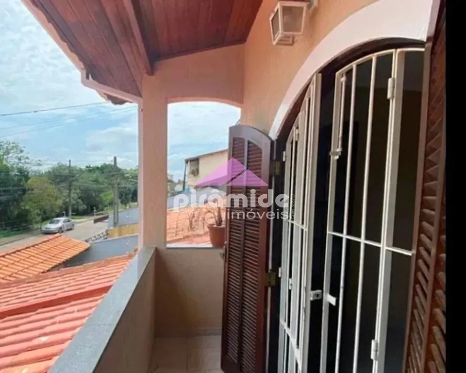 Casa, 3 quartos, 81 m² - Foto 1