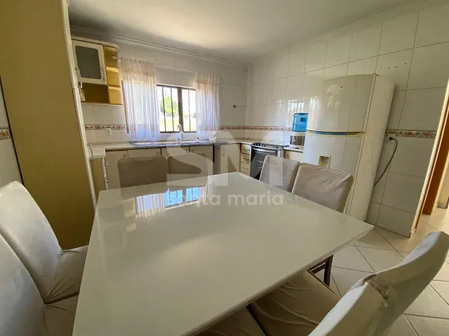 Casa 3 quartos e 2 banheiros, para alugar, no bairro Jardim Itália em Chapecó