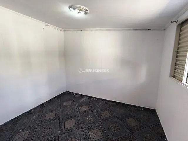 Casa com 250m² 3 quartos e 2 banheiros, à venda, no bairro Jardim Novo Maracanã em Campinas