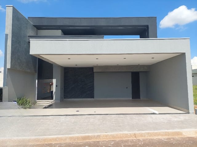 Casa com 250m² 3 quartos e 2 banheiros, à venda, no bairro Residencial Boa Vista em Birigüi