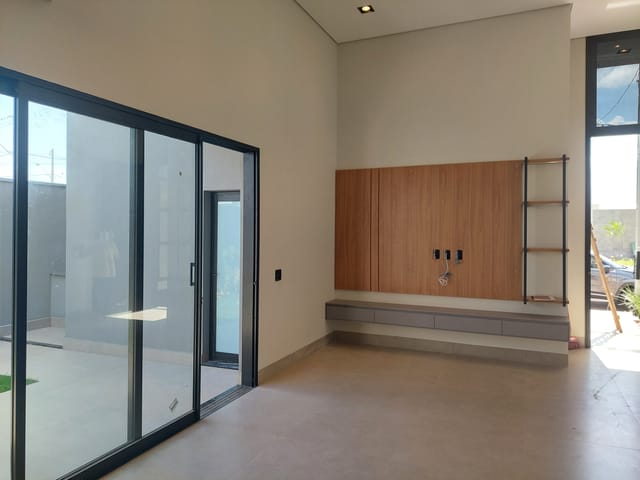 Casa com 250m² 3 quartos e 2 banheiros, à venda, no bairro Residencial Boa Vista em Birigüi