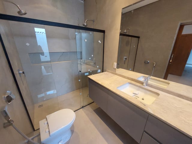 Casa com 250m² 3 quartos e 2 banheiros, à venda, no bairro Residencial Boa Vista em Birigüi