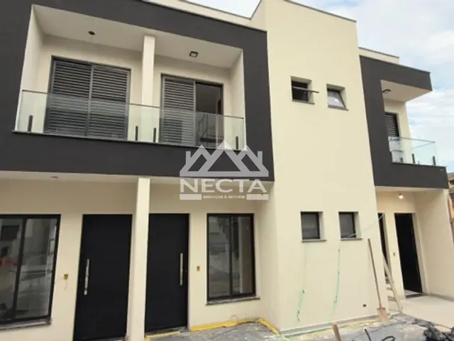 Casa com 97m² 2 quartos e 2 banheiros, à venda, no bairro Capricórnio II em Caraguatatuba