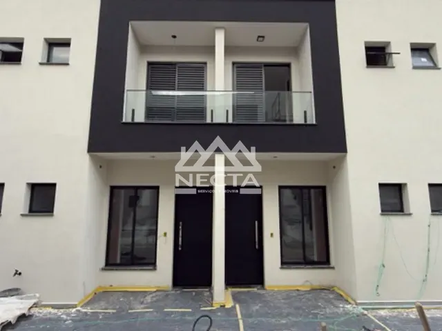 Casa com 97m² 2 quartos e 2 banheiros, à venda, no bairro Capricórnio II em Caraguatatuba