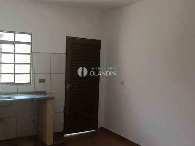 Casa 3 quartos e 1 banheiro, para alugar, no bairro Jardim Planalto em Artur Nogueira