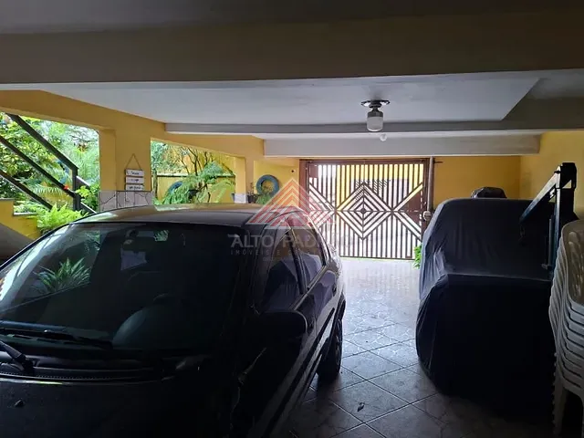 Casa com 250m² 3 quartos e 2 banheiros, à venda, no bairro Vila Bocaina em Mauá