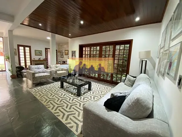 Casa com 980m² 6 quartos e 6 banheiros, à venda, no bairro Parque das Universidades em Campinas