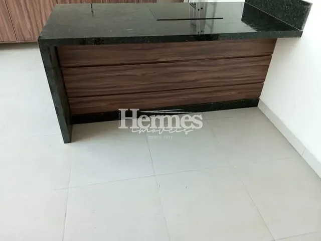 Casa com 370m² 3 quartos e 5 banheiros, à venda, no bairro Jardim América em Paulínia