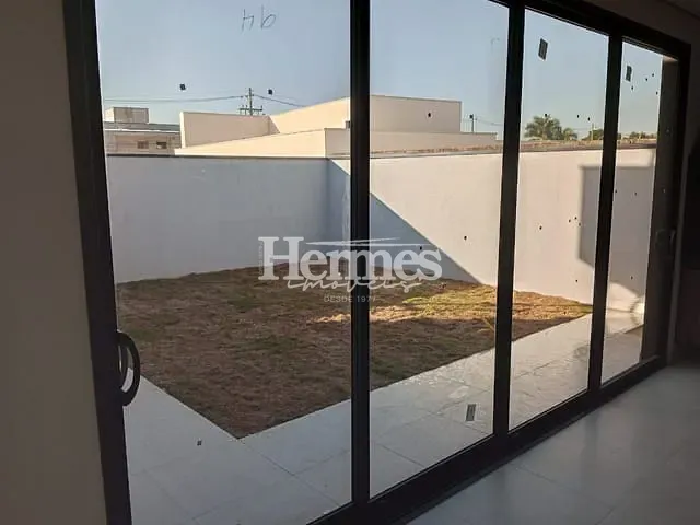 Casa com 370m² 3 quartos e 5 banheiros, à venda, no bairro Jardim América em Paulínia