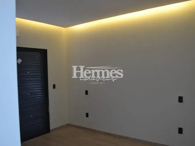 Casa com 370m² 3 quartos e 5 banheiros, à venda, no bairro Jardim América em Paulínia