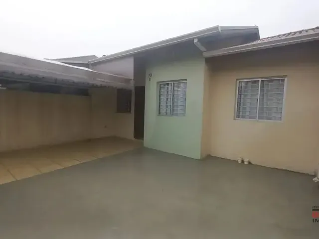 Casa 2 quartos e 1 banheiro, para alugar, no bairro Uberaba em Curitiba