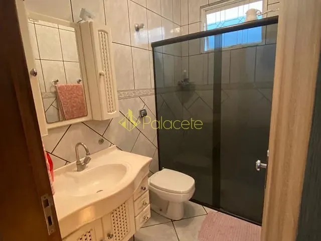 Casa com 330m² 3 quartos e 2 banheiros, à venda, no bairro Parque Tabaeté em Taubaté