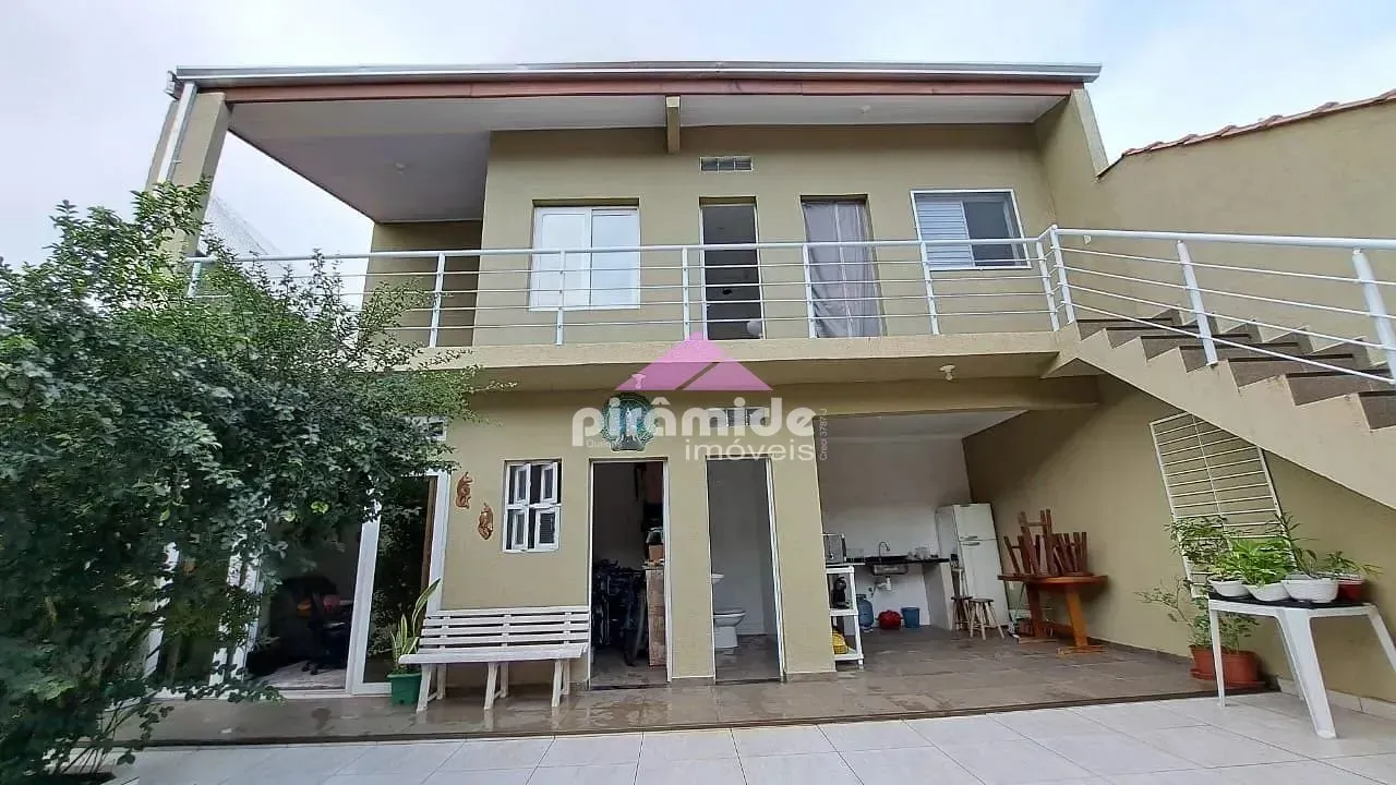 Casa, 3 quartos, 174 m² - Foto 2
