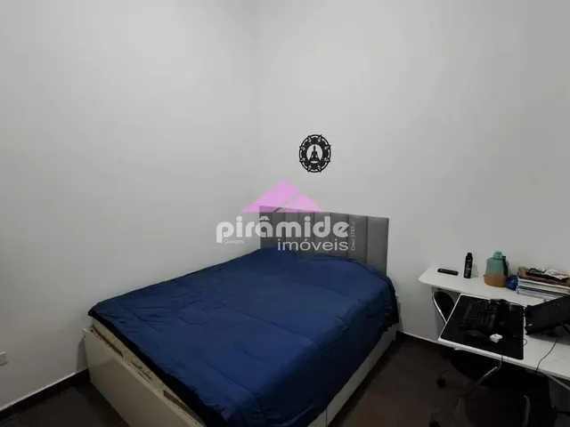 Casa com 300m² 3 quartos e 1 banheiro, à venda, no bairro Jardim do Sol em Caraguatatuba