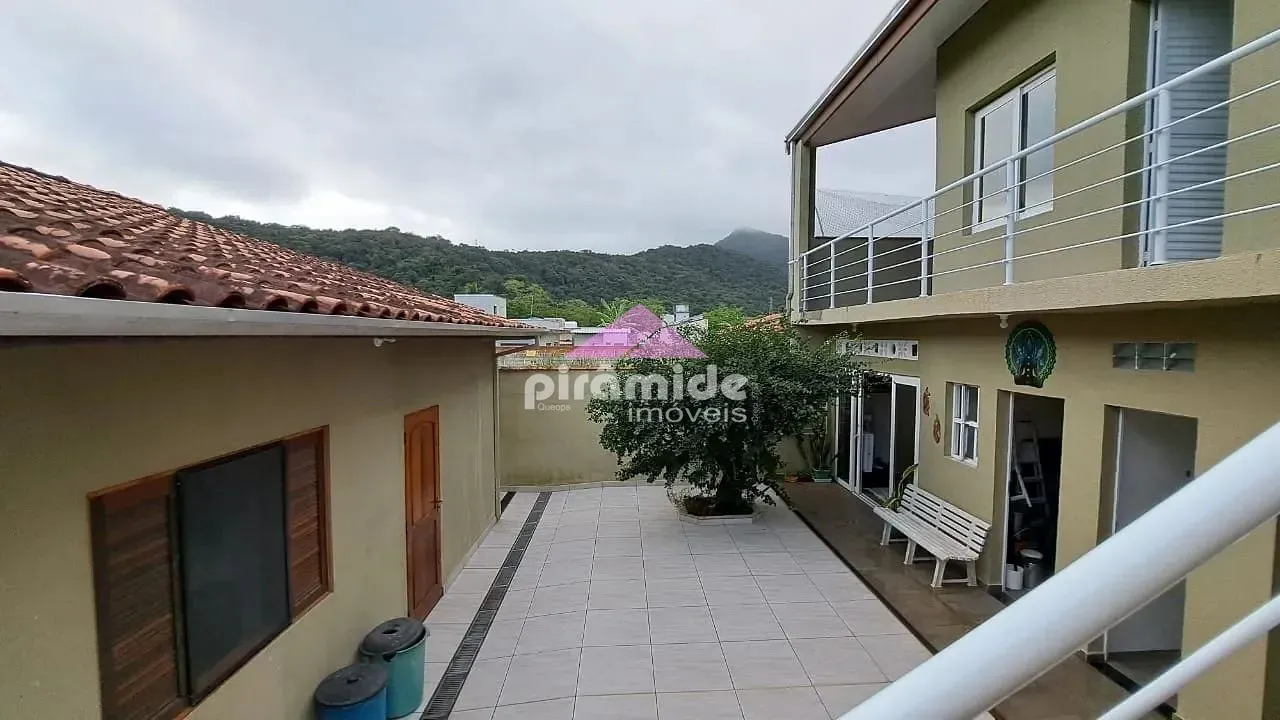 Casa, 3 quartos, 174 m² - Foto 34