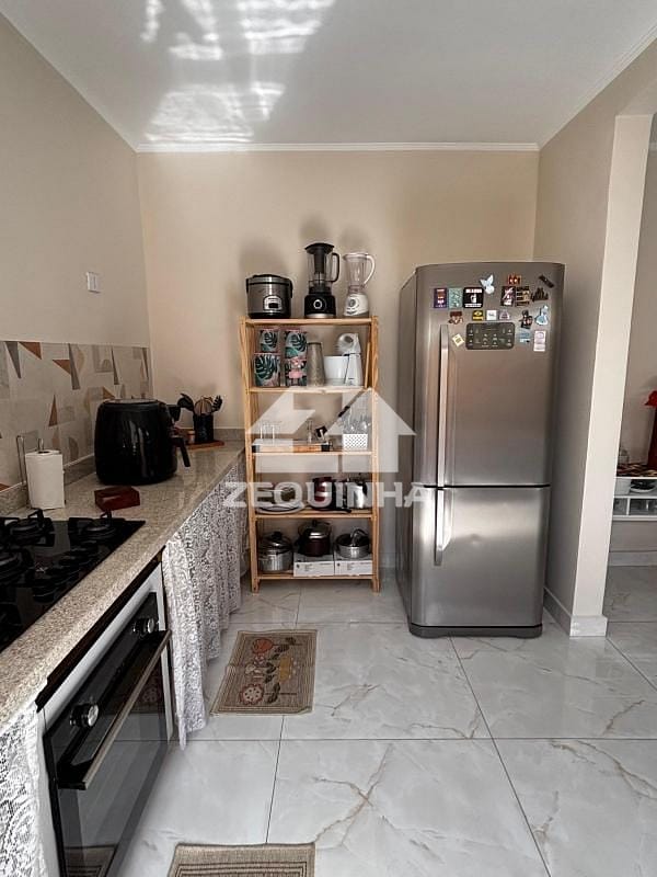 Casa à venda com 3 quartos, 161m² - Foto 9