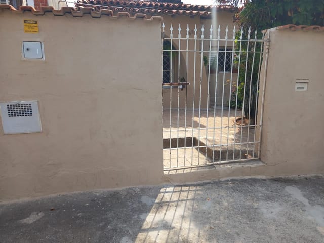Casa 2 quartos e 1 banheiro, à venda, no bairro Vila Andrade Neves em Campinas