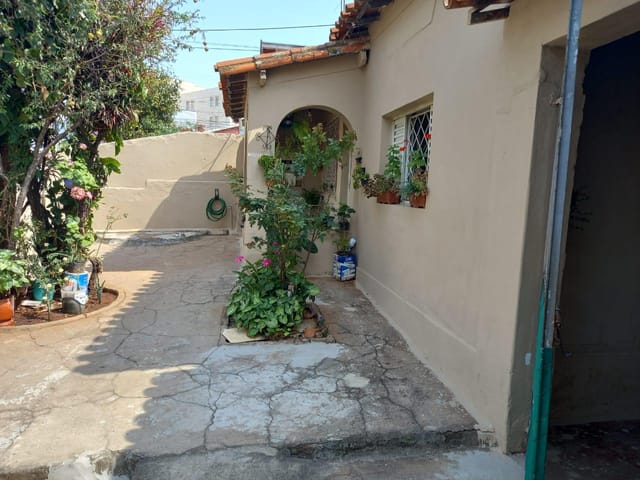 Casa 2 quartos e 1 banheiro, à venda, no bairro Vila Andrade Neves em Campinas