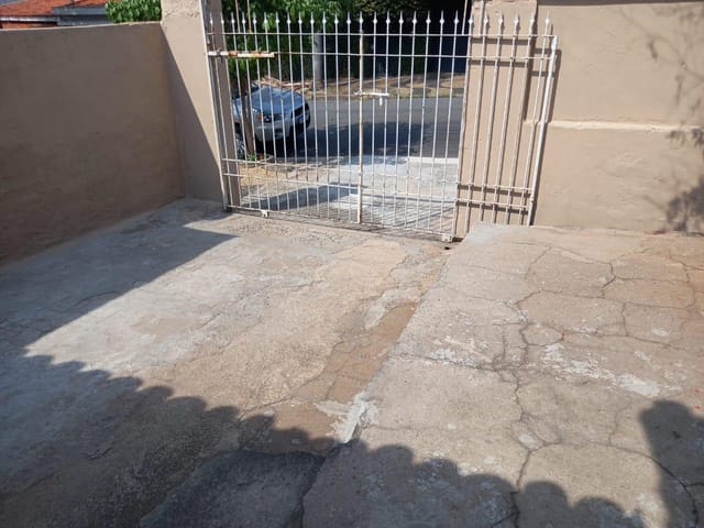 Casa 2 quartos e 1 banheiro, à venda, no bairro Vila Andrade Neves em Campinas