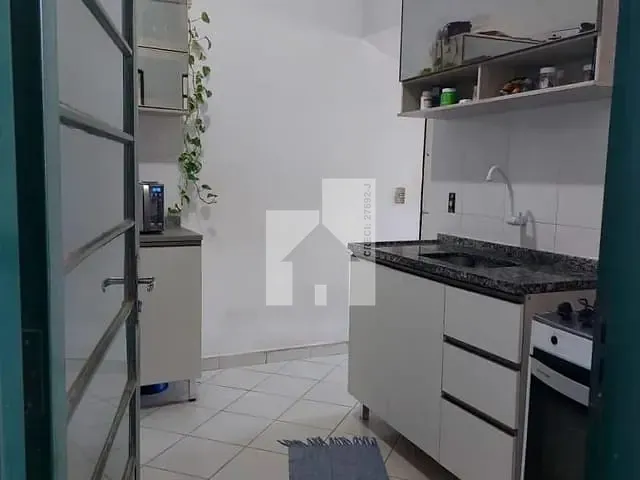 Casa 2 quartos e 1 banheiro, à venda, no bairro Conjunto Habitacional Vista Alegre em Jundiaí