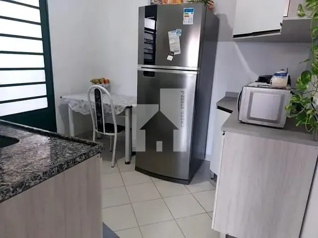 Casa 2 quartos e 1 banheiro, à venda, no bairro Conjunto Habitacional Vista Alegre em Jundiaí