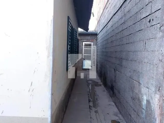 Casa 2 quartos e 1 banheiro, à venda, no bairro Conjunto Habitacional Vista Alegre em Jundiaí