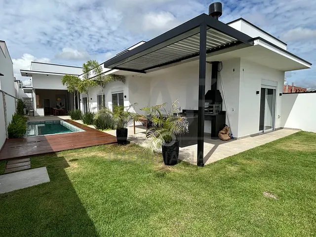 Casa com 522m² 4 quartos e 3 banheiros, à venda, no bairro Residencial Portal do Sol em Holambra